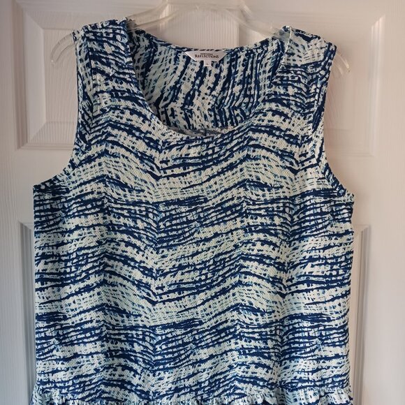 Northern Reflections Women's Sleeveless Top Sz Large White Blue Ruffle Geometric - Picture 1 of 9